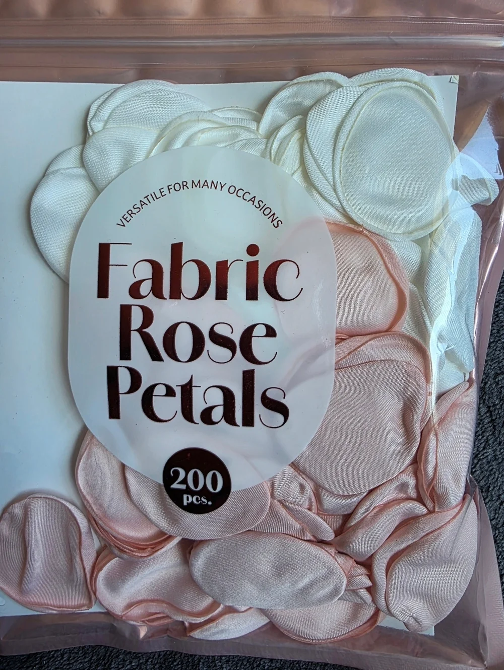 New Vivitar 200ct Valentine's Day romantic date Fabric Rose Petals white & beige